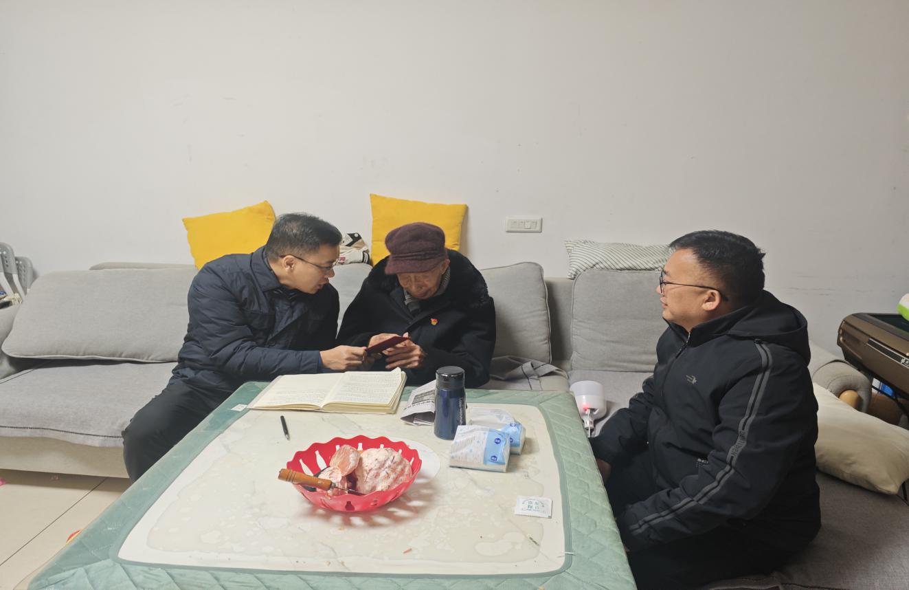 学院领导班子带队开展春节前夕走访慰问活动   